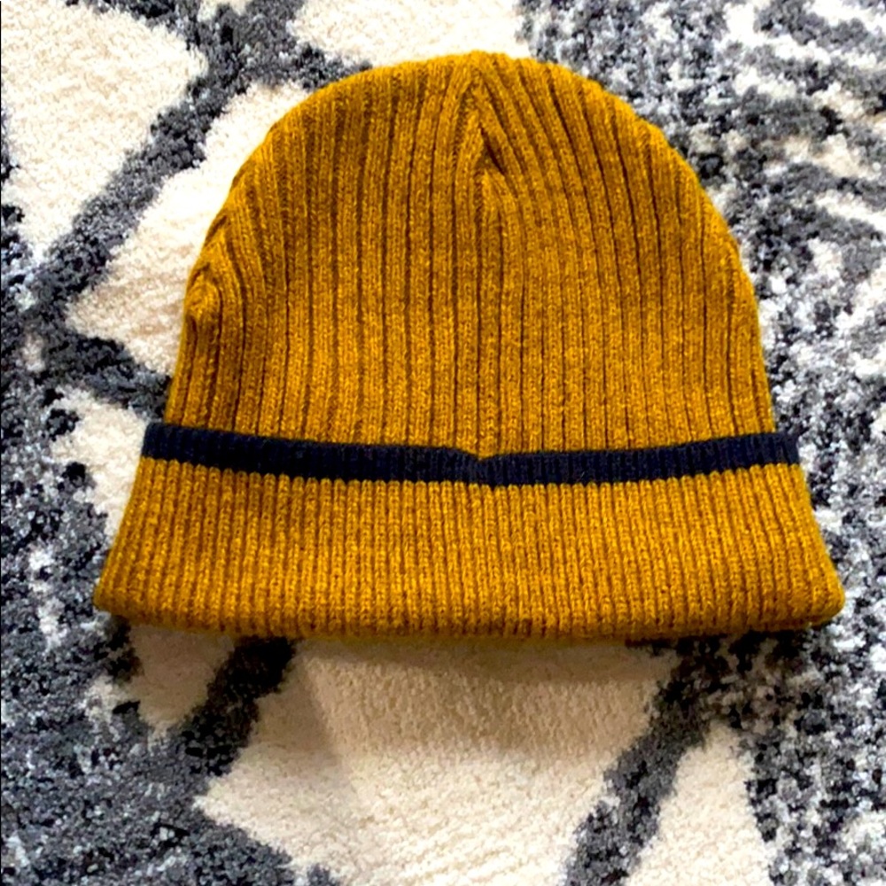 COMFY HAT
